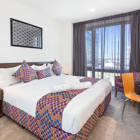 City Edge Dandenong Apartment Hotel מראה חיצוני תמונה